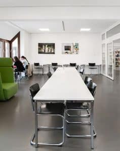 Simply Universal Table Series