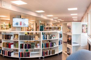 Frontline Curve Shelving