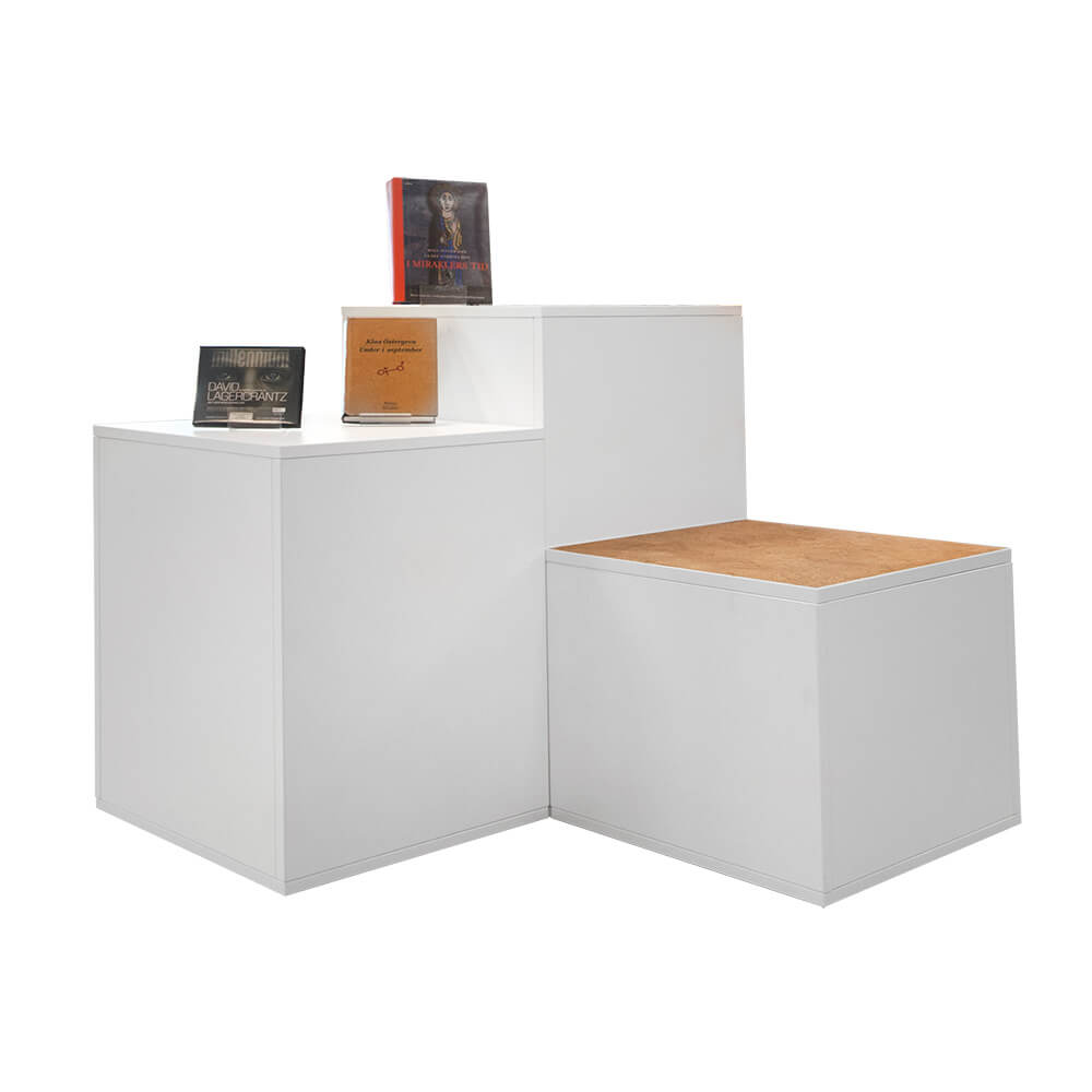 Maria Podium Display